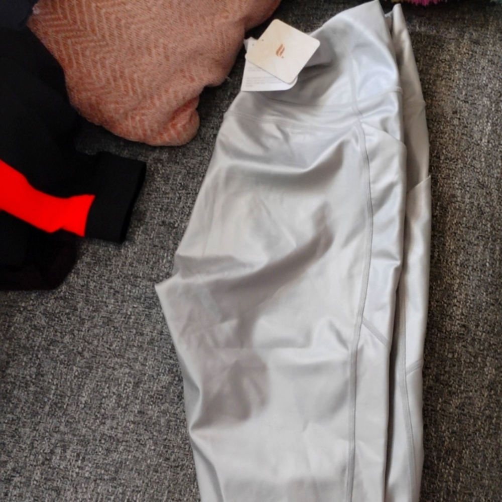 Fabletics pants